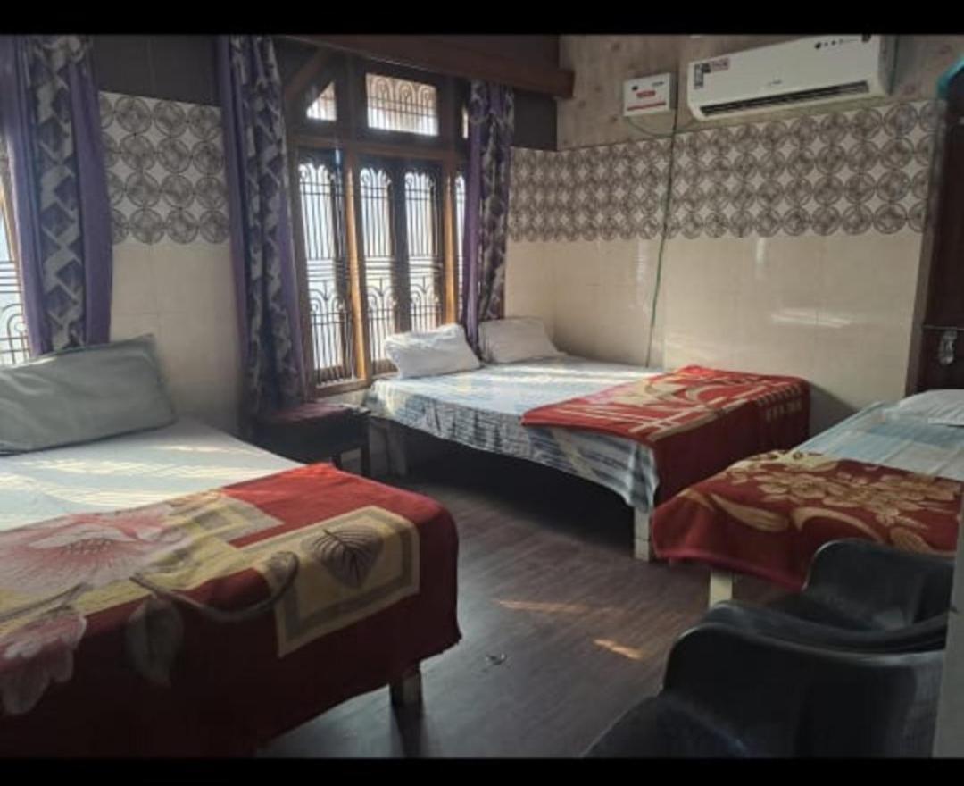 Kashi Annapurna Guest House Варанаси Номер фото